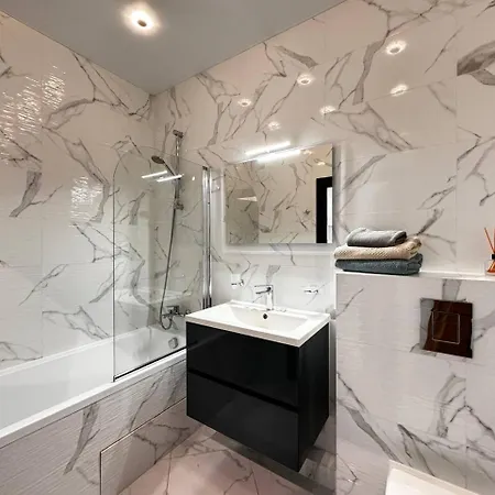 Kamanina Stylish Апарт-готель Одеса