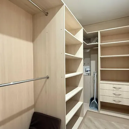 Ξενοδοχείο με διαμερίσματα Kamanina Stylish 4*