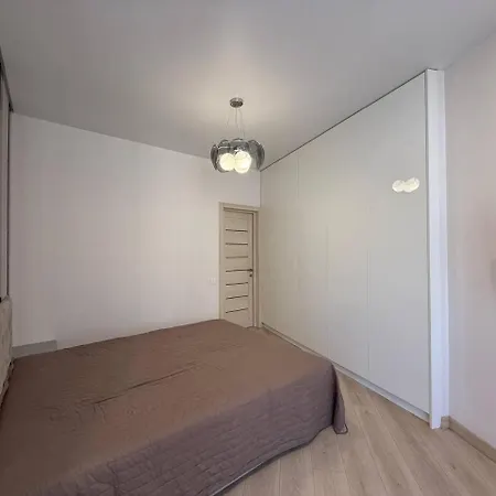 Ξενοδοχείο με διαμερίσματα Kamanina Stylish Οδησσός
