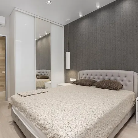 Kamanina Stylish Aparthotel 4*