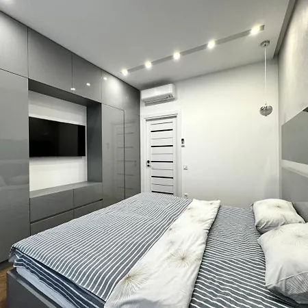 Ξενοδοχείο με διαμερίσματα Kamanina Stylish 4*