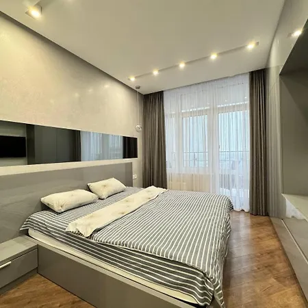 Ξενοδοχείο με διαμερίσματα Kamanina Stylish 4*