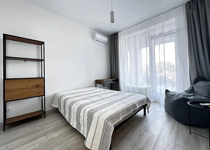 Kamanina Stylish Odessza