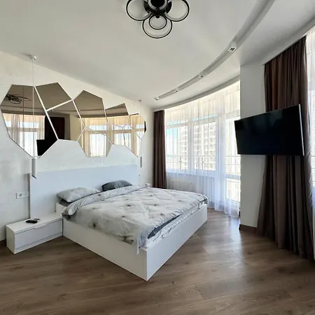 Kamanina Stylish Aparthotel 4*